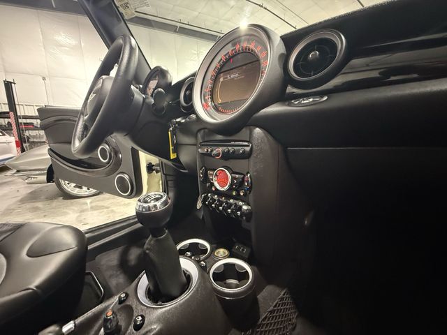 2015 Mini Convertible - Image 113