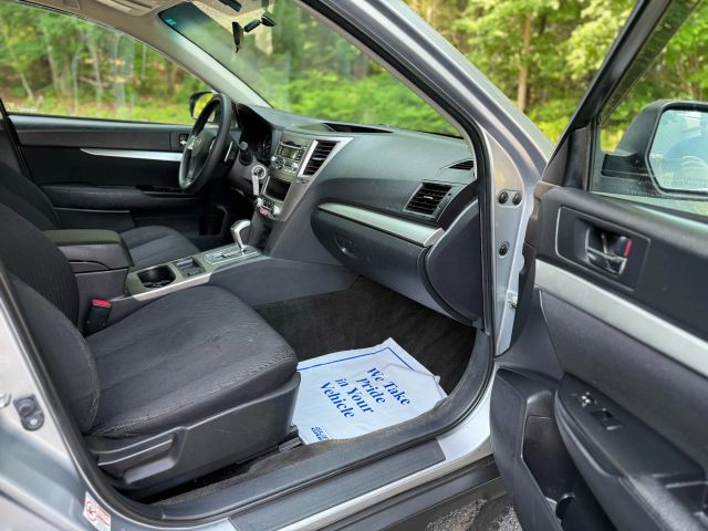 2012 Subaru Outback 2.5i Wagon 4d - Image 14