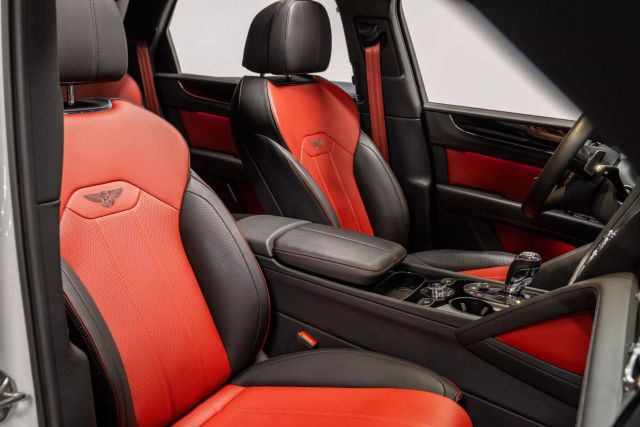 2022 Bentley Bentayga V8 Sport Utility 4d - - Image 23