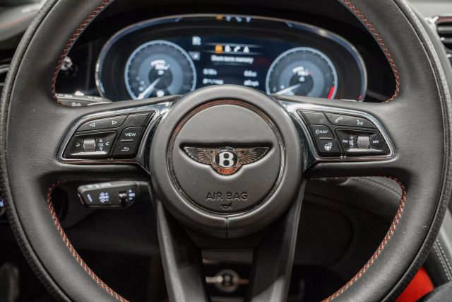 2022 Bentley Bentayga V8 Sport Utility 4d - - Image 33