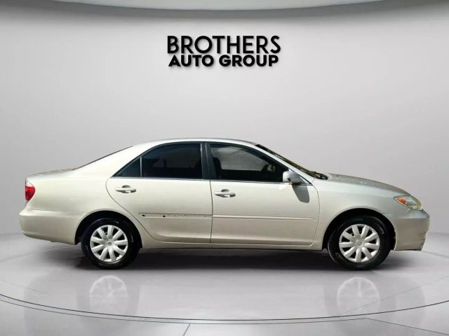 2006 Toyota Camry - Image 10