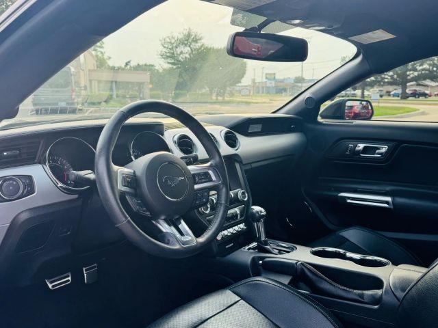 2017 Ford Mustang - Image 13