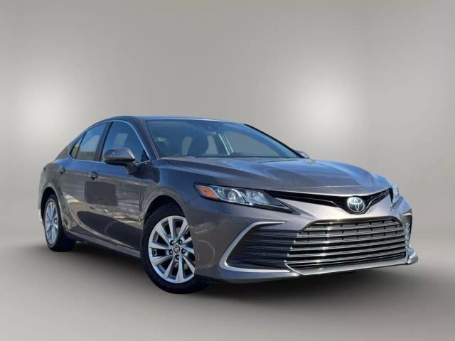 2021 Toyota Camry - Image 4