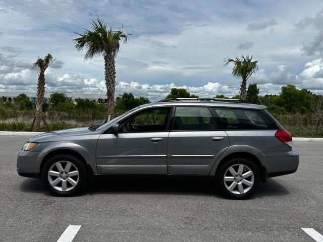 2008 Subaru Outback - Image 2