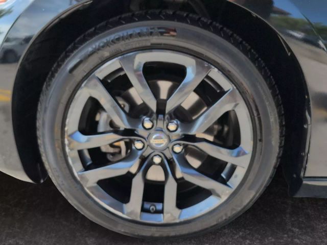 2019 Nissan 370z - Image 13