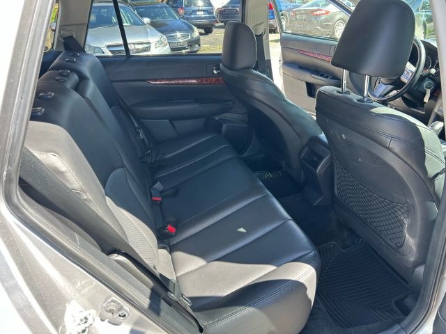2011 Subaru Outback - Image 16