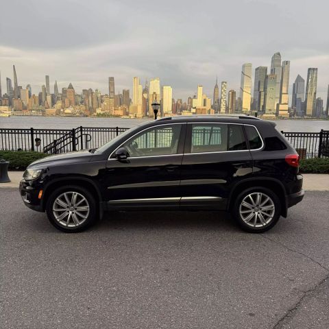 2016 Volkswagen Tiguan 2.0t Se 4motion Sport Utility 4d - Image 4