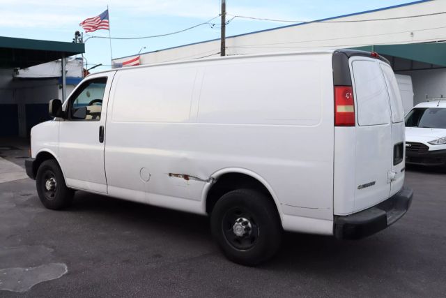 2006 Chevrolet Express 2500 Cargo - Image 4
