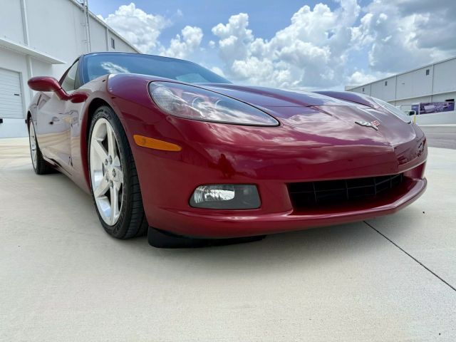 2006 Chevrolet Corvette - Image 2