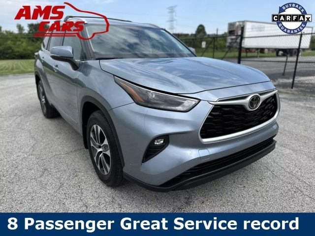 2022 Toyota Highlander - Image 4