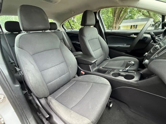 2017 Chevrolet Cruze Lt Sedan 4d - Image 6