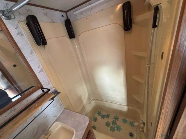 1996 Jayco Eagle - Image 10