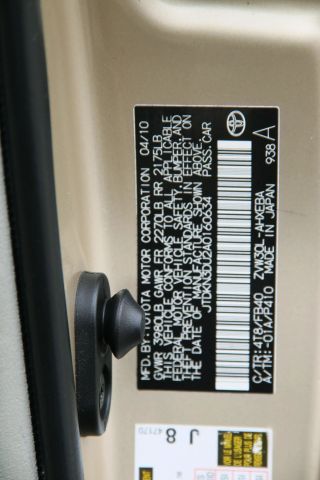2010 Toyota Prius - Image 31