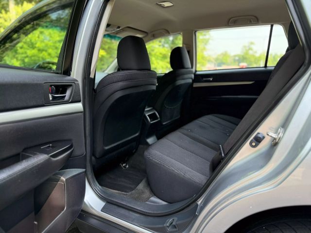 2012 Subaru Outback 2.5i Wagon 4d - Image 12