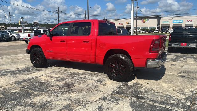 2024 Ram 1500 Crew Cab - Image 23