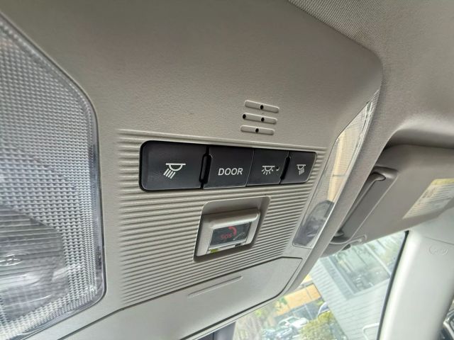 2020 Toyota Rav4 - Image 25