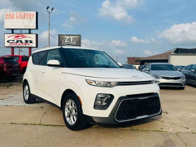 2022 Kia Soul - Image 4