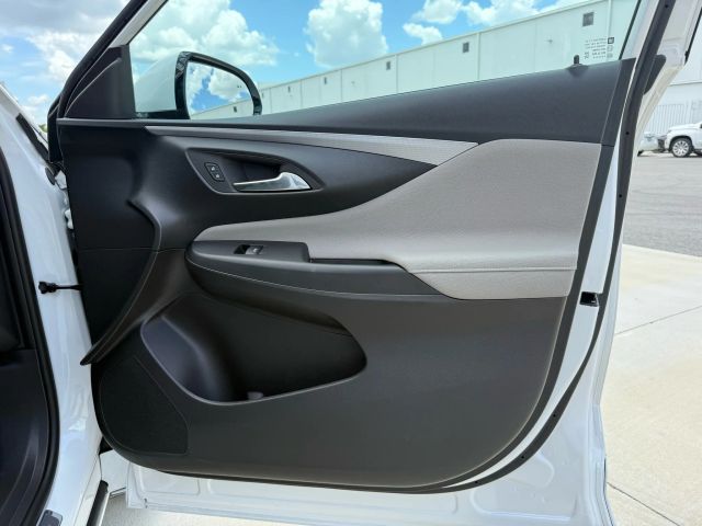 2025 Buick Envista - Image 100