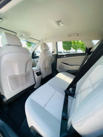 2017 Hyundai Tucson - Image 20