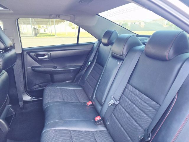 2017 Toyota Camry - Image 33