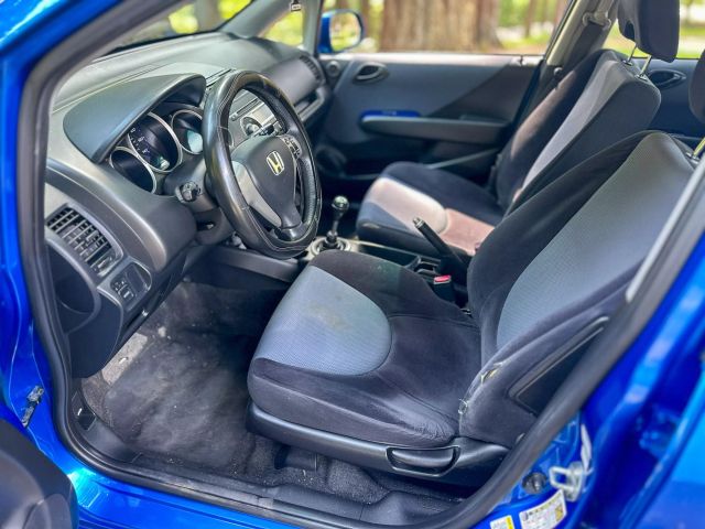 2008 Honda Fit - Image 11