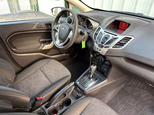 2012 Ford Fiesta - Image 22