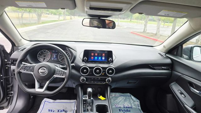 2020 Nissan Sentra - Image 12