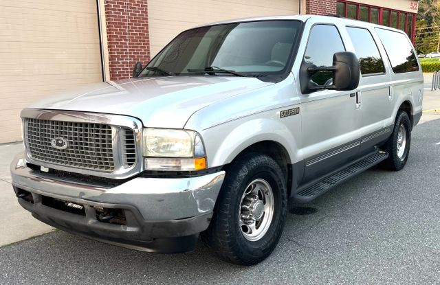 2002 Ford Excursion - Image 9