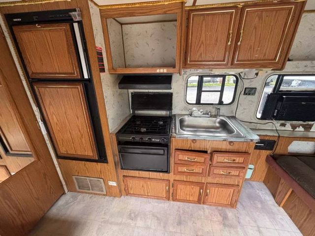 1996 Jayco Eagle - Image 8