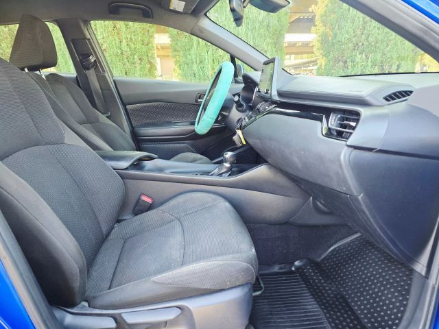 2019 Toyota C-hr - Image 21