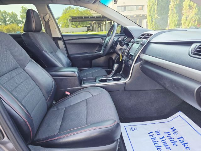 2017 Toyota Camry - Image 25