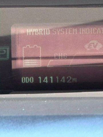 2013 Toyota Prius - Image 28