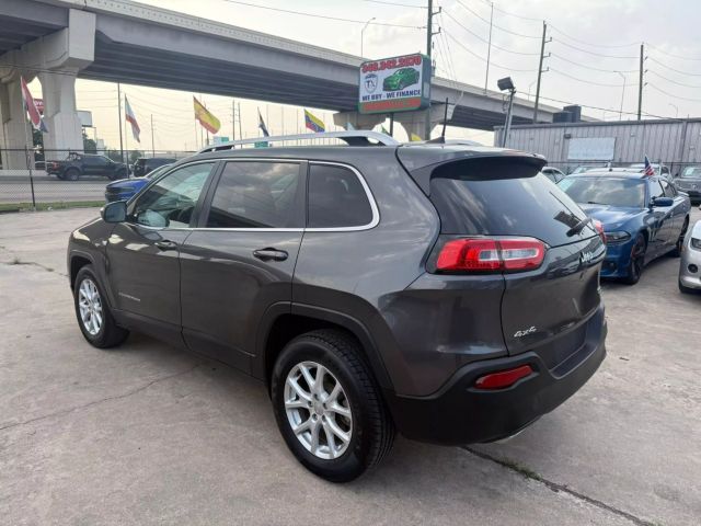 2016 Jeep Cherokee - Image 7