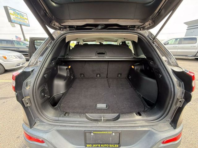 2014 Jeep Cherokee - Image 13