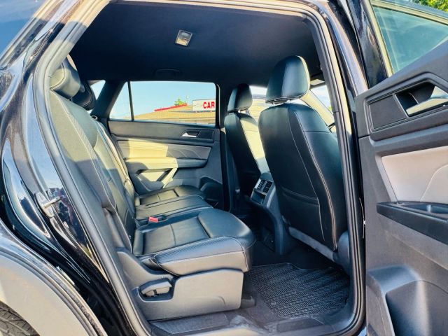 2021 Volkswagen Atlas Cross Sport - Image 17