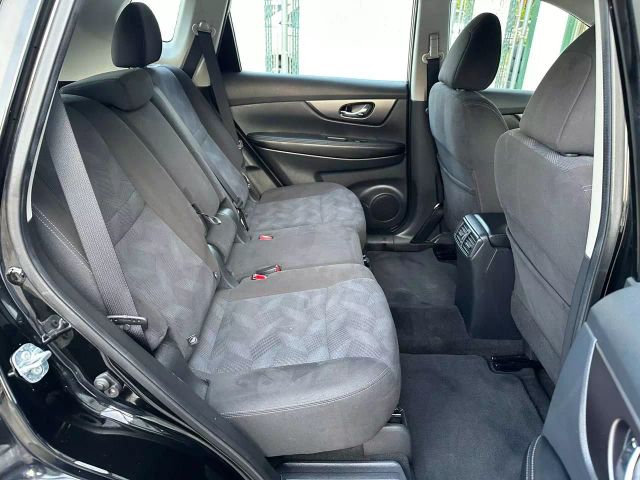 2015 Nissan Rogue - Image 20