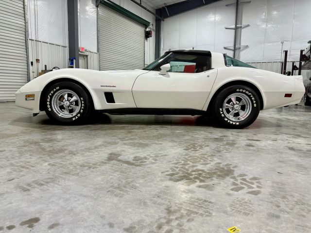 1982 Chevrolet Corvette - Image 30