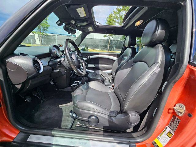 2013 Mini Hardtop - Image 13