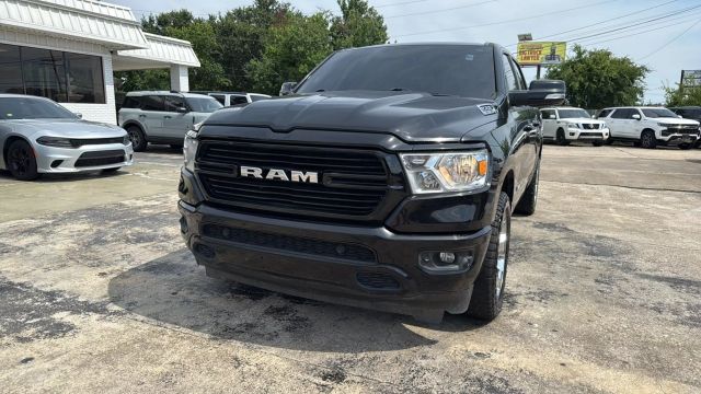 2019 Ram 1500 Crew Cab - Image 9