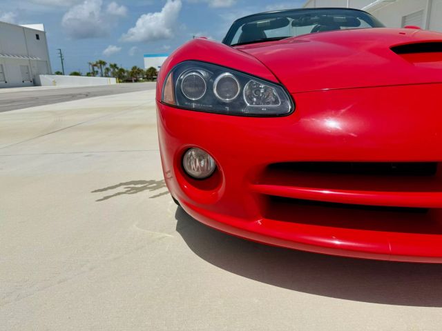 2004 Dodge Viper - Image 48