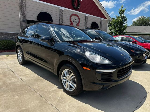 2016 Porsche Cayenne - Image 2