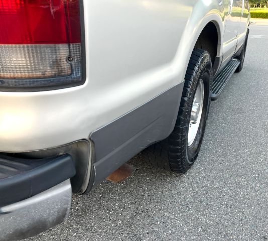 2002 Ford Excursion - Image 19