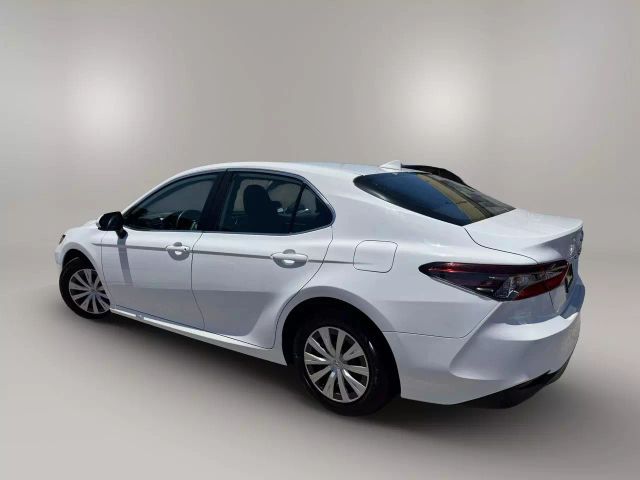 2022 Toyota Camry Hybrid - Image 3