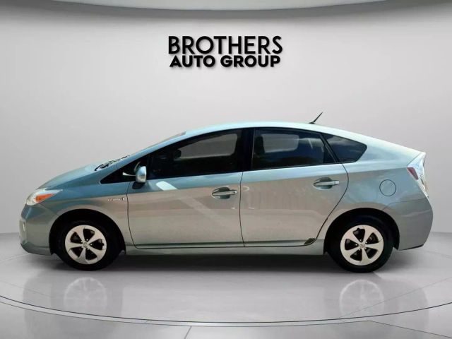 2013 Toyota Prius - Image 6