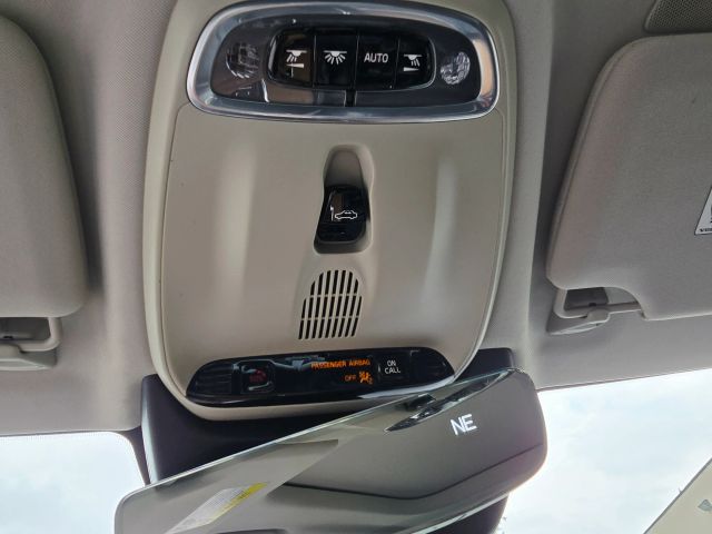 2017 Volvo S90 - Image 23
