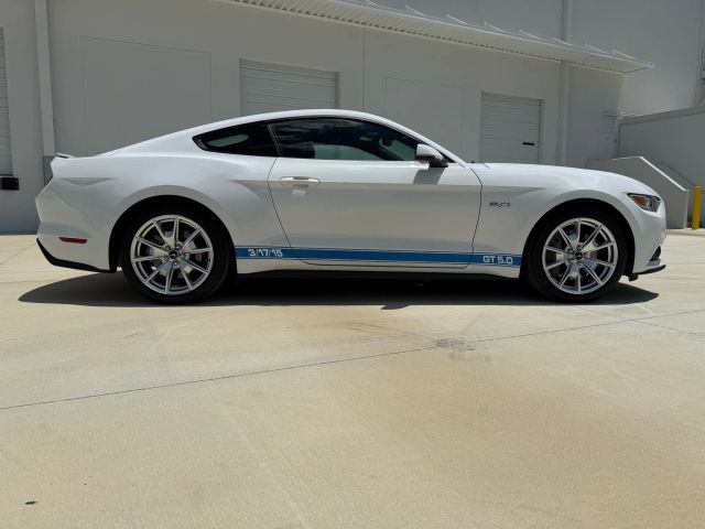 2015 Ford Mustang - Image 6