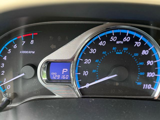2013 Toyota Sienna Xle Minivan 4d - Image 18