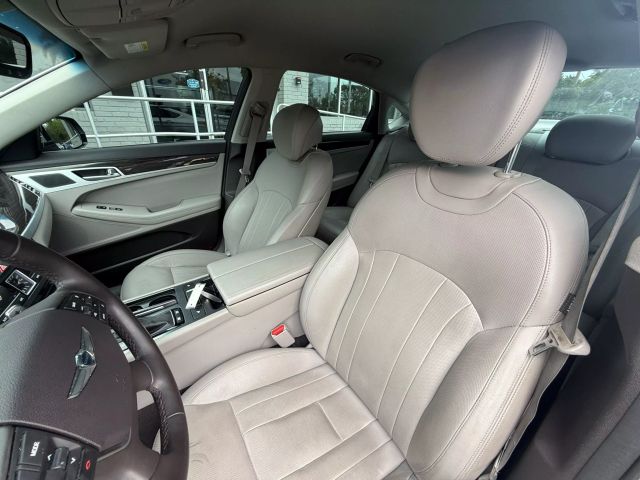 2018 Genesis G80 - Image 9