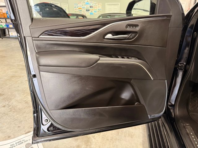 2022 Cadillac Escalade - Image 74