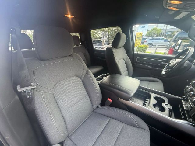 2019 Ram 1500 Crew Cab - Image 15